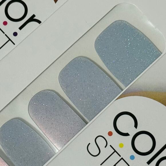 New Color Street “Island Hopping” Purple to Blue Duo-chrome Shimmer Nail Strips - Picture 1 of 1